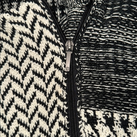 Chaps Monochrome Black and White Knit Sweater - Picture 4 of 8